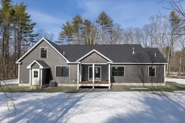 $899,000 | 70 Hatch Corner Road, Meredith, NH 03253