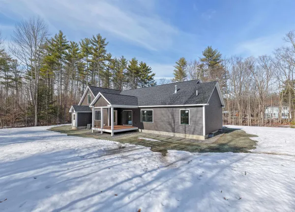 $899,000 | 70 Hatch Corner Road, Meredith, NH 03253