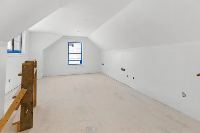 $899,000 | 70 Hatch Corner Road, Meredith, NH 03253