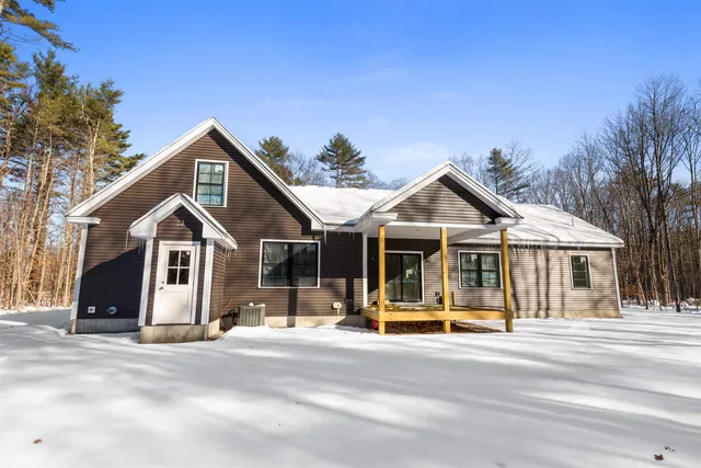 $899,000 | 70 Hatch Corner Road, Meredith, NH 03253