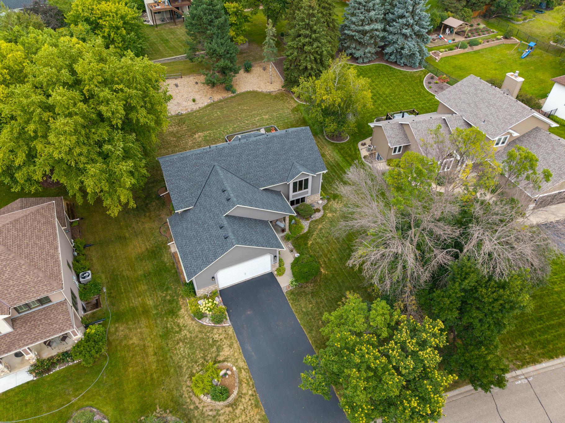 1123 Ridge Bluff Drive Chaska, MN 55318 - Photo 3 of 47 Gallery Image 3
