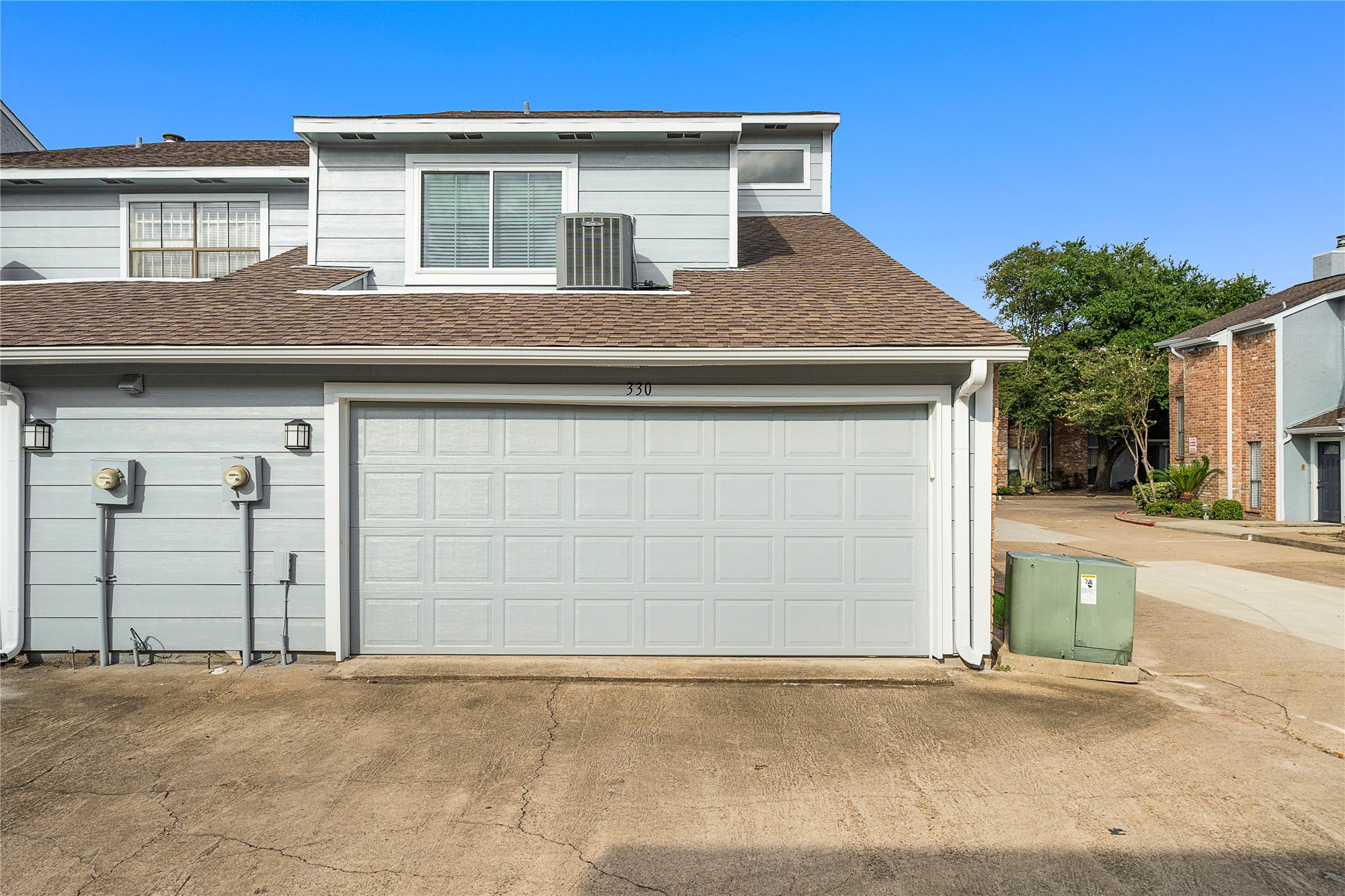 3200 South Gessner Road, Unit 330 Houston, TX 77063 - Photo 20 of 27 front view of a house