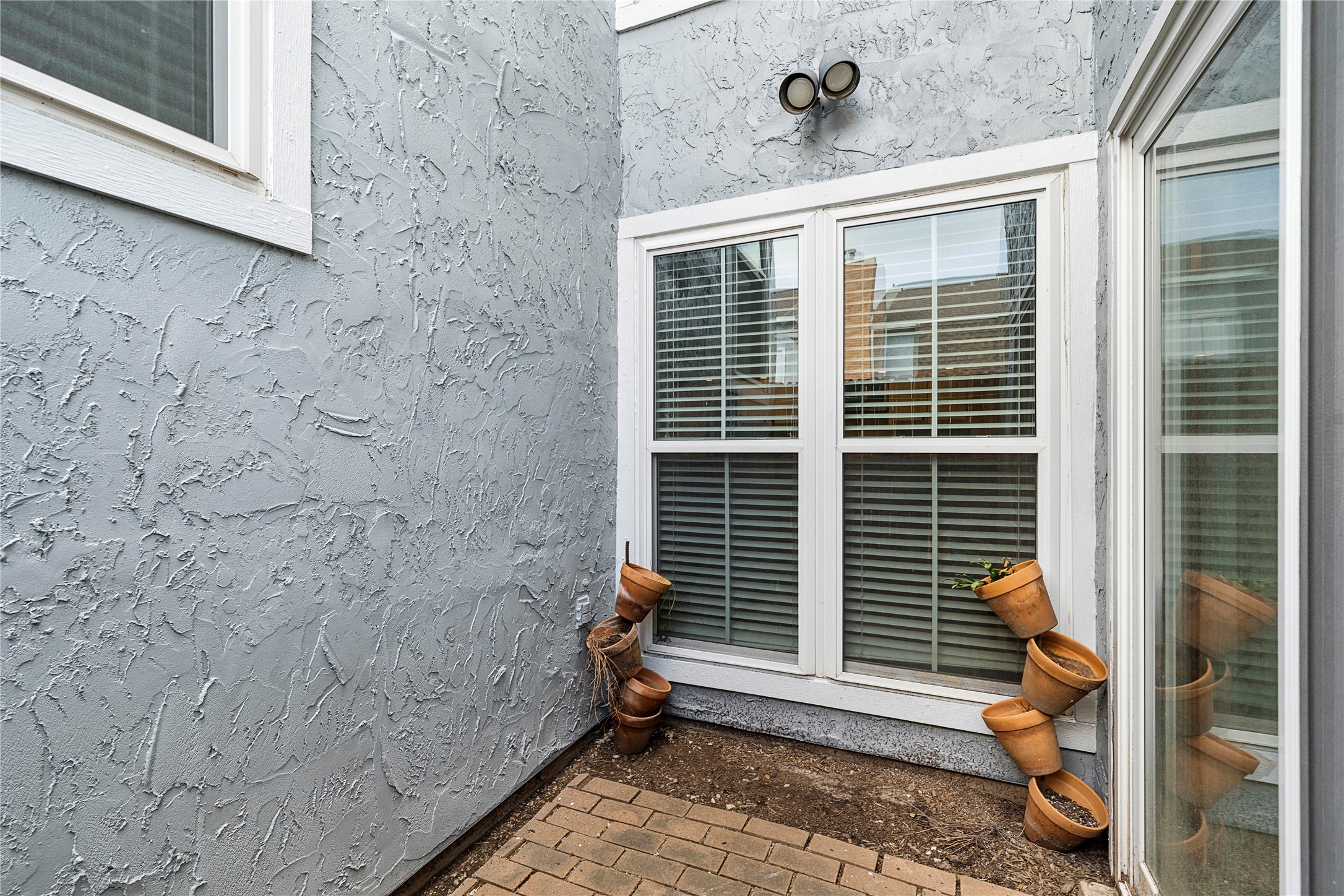 3200 South Gessner Road, Unit 330 Houston, TX 77063 - Photo 4 of 27 a view of a door and a window
