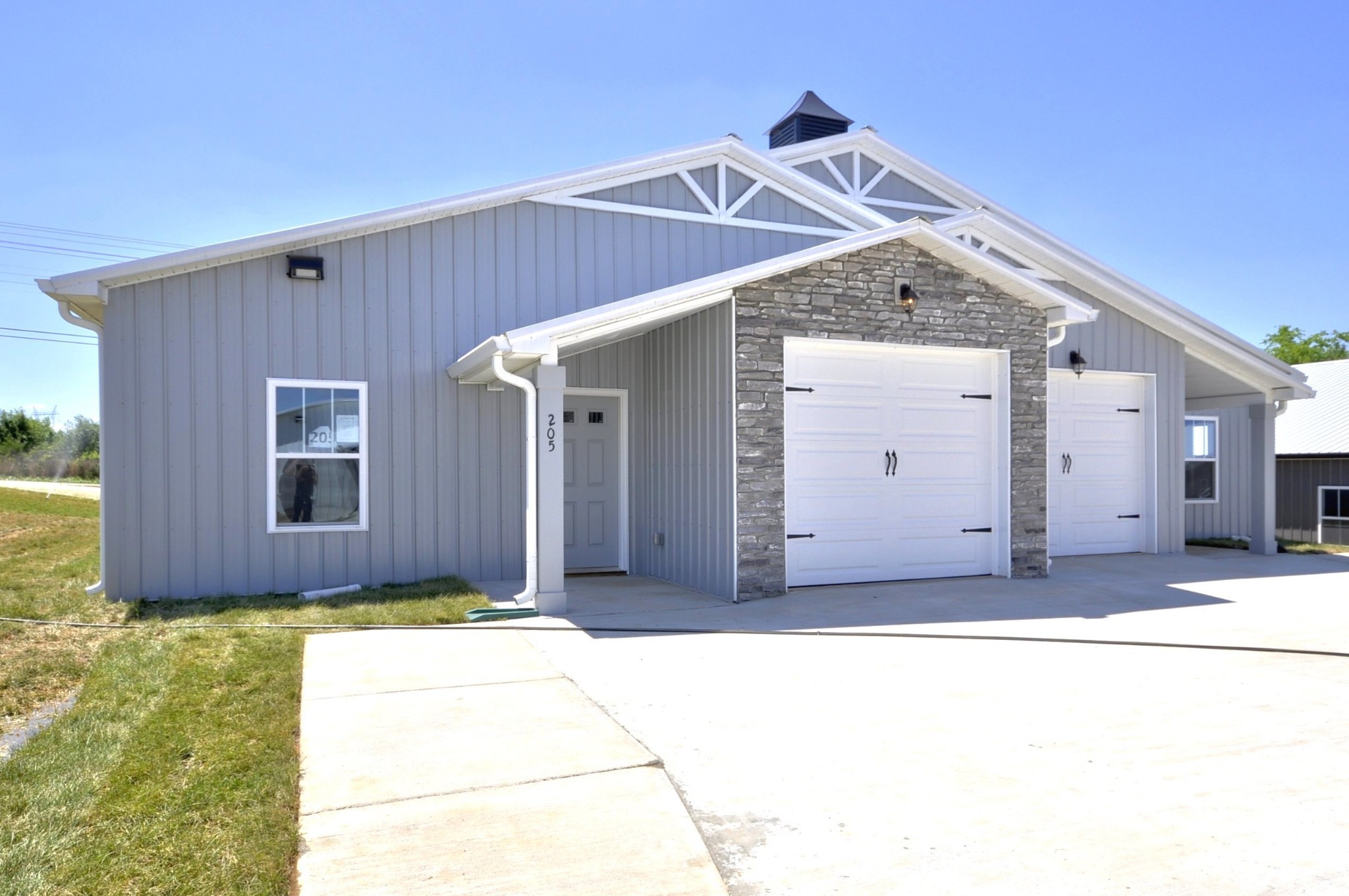 179 Bainbridge Drive, Unit A Clarksville, TN 37043 - Photo 2 of 33 a house view with a backyard space