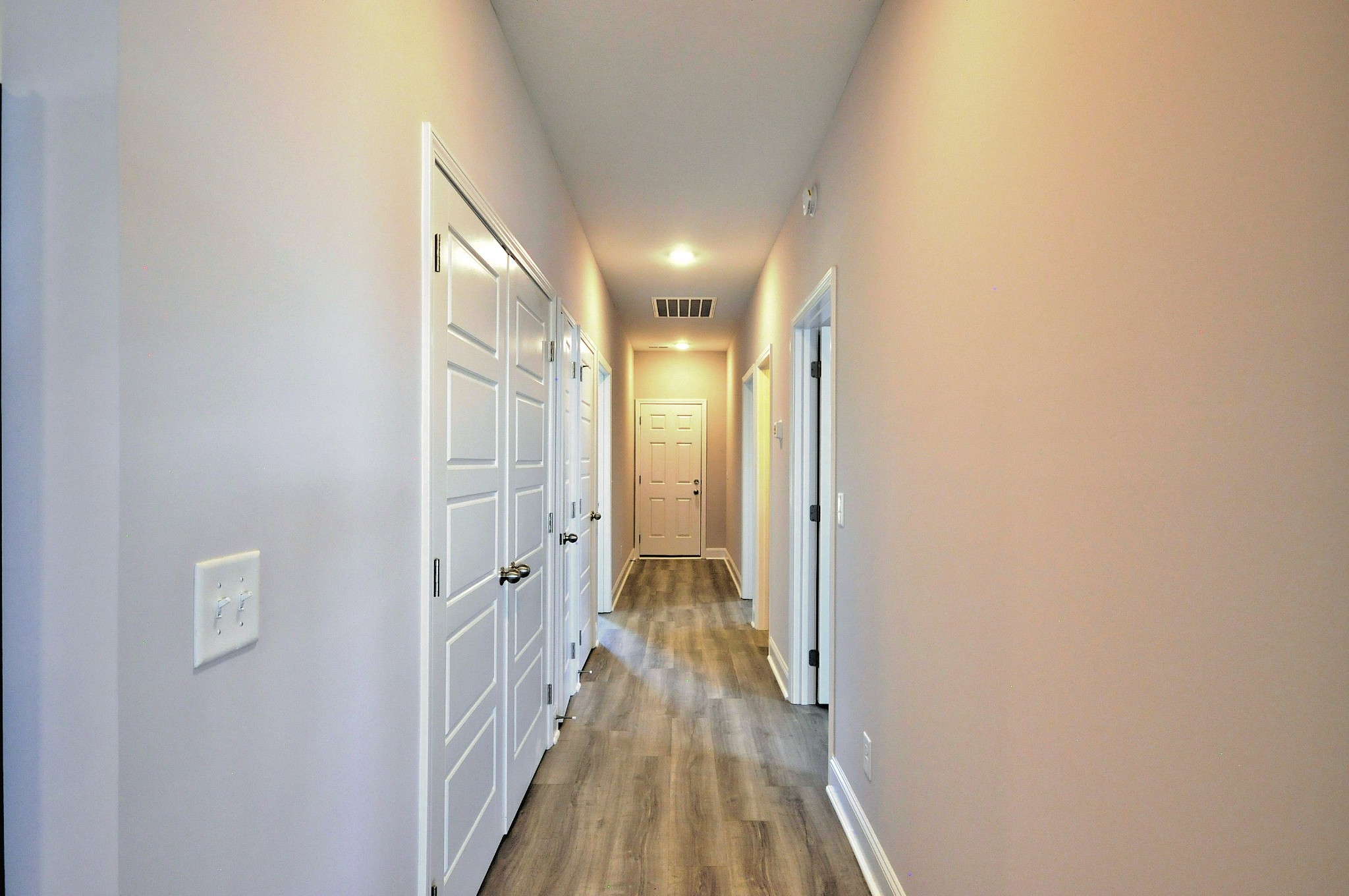 179 Bainbridge Drive, Unit A Clarksville, TN 37043 - Photo 10 of 33 a view of a bathroom from a hallway