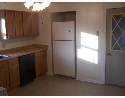 5318 Middle Road Gibsonia, PA 15044 - Photo 2 of 11 Kitchen.