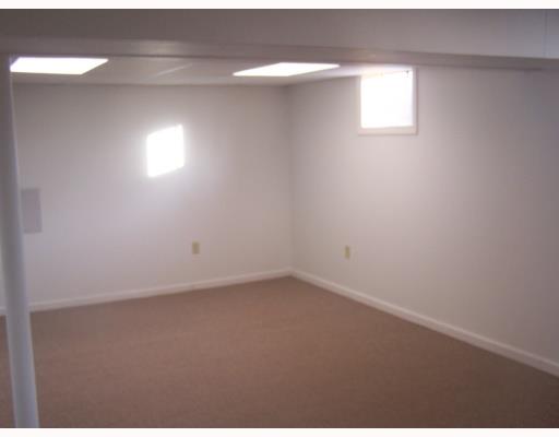 5318 Middle Road Gibsonia, PA 15044 - Photo 8 of 11 Den/Family/Great Room.