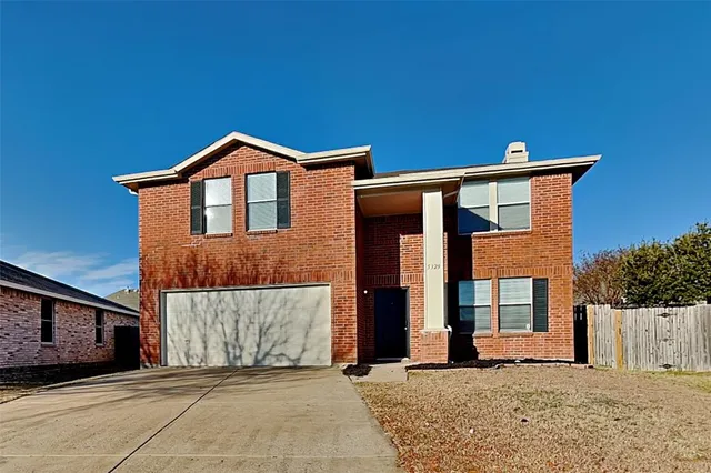 $2,275 | 5329 Temecula Road, Fort Worth, TX 76244
