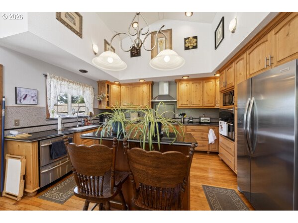 63697 Isthmus Heights Road Coos Bay, OR 97420 - Photo 11 of 45 Kitchen
