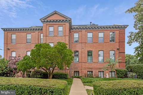 $599,900 | 410 5th Street Northeast, Unit 13, Washington, DC 20002