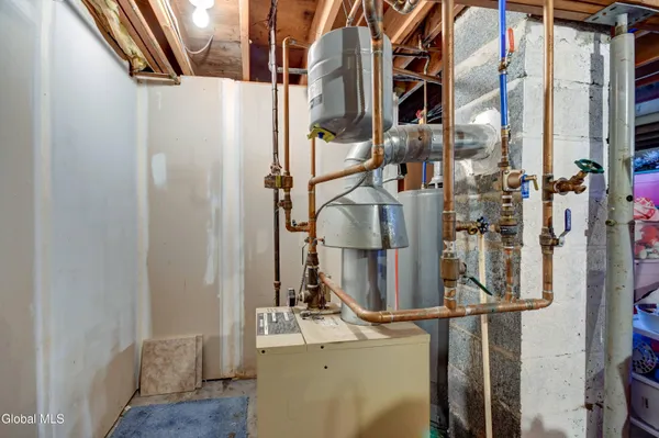 $295,000 | 39 Julia Street, Amsterdam, NY 12010