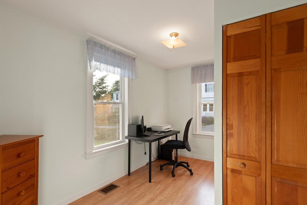 34 Guild Road Beverly, MA 01915 - Photo 16 of 25 Gallery Image 16