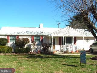 231 Suffolk Road Fairless Hills, PA 19030 - Photo 1 of 6 Gallery Image 1