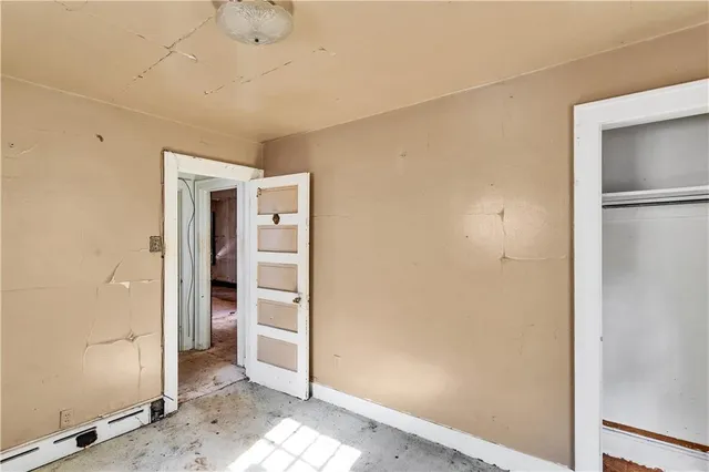 $25,700 | 1940 Laketon Road, Pittsburgh, PA 15221