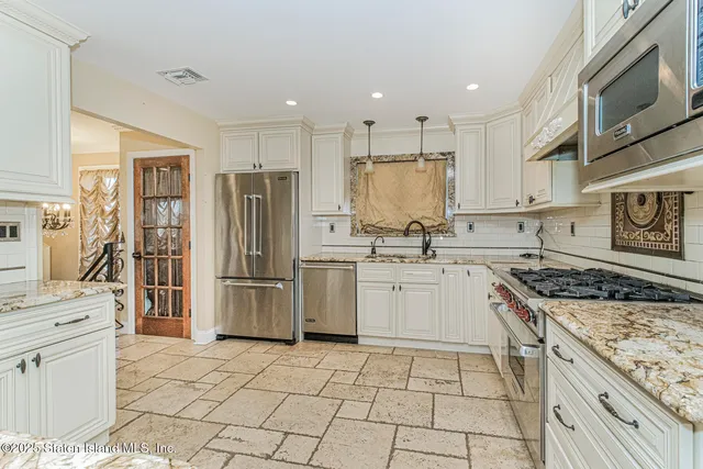 $1,460,000 | 162-03 84th Street | Rockwood Park