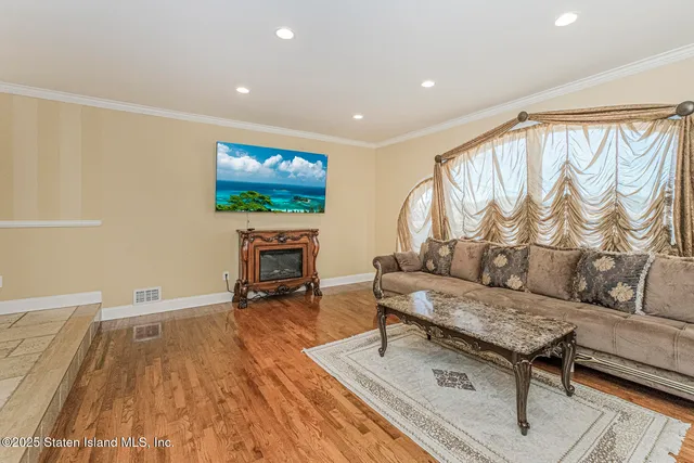 $1,460,000 | 162-03 84th Street | Rockwood Park