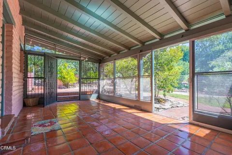 $1,589,000 | 2300 El Moreno Street, La Crescenta, CA 91214