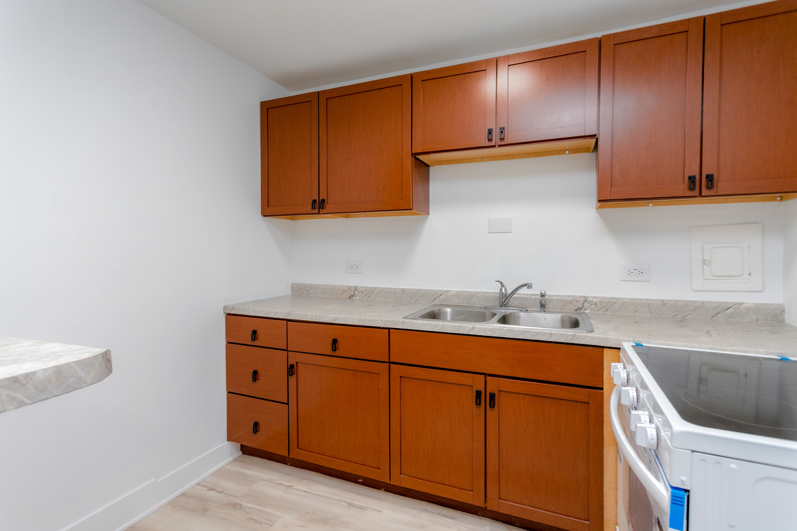 2406 West Algonquin Road, Unit 4 Rolling Meadows, IL 60008 - Photo 9 of 19 Gallery Image 9