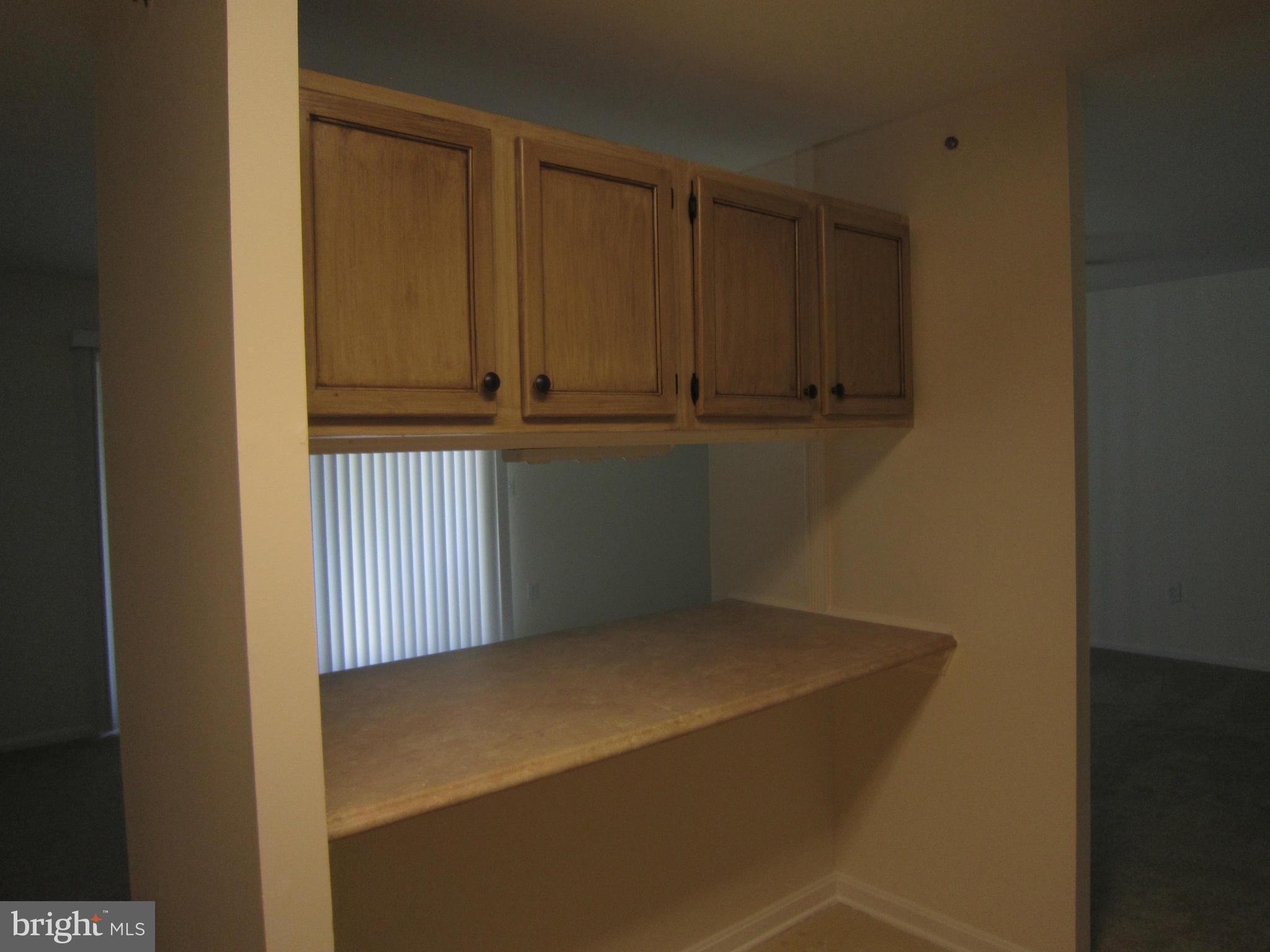 4106 Chardel Road, Unit G Baltimore, MD 21236 - Photo 8 of 12 Breakfast bar