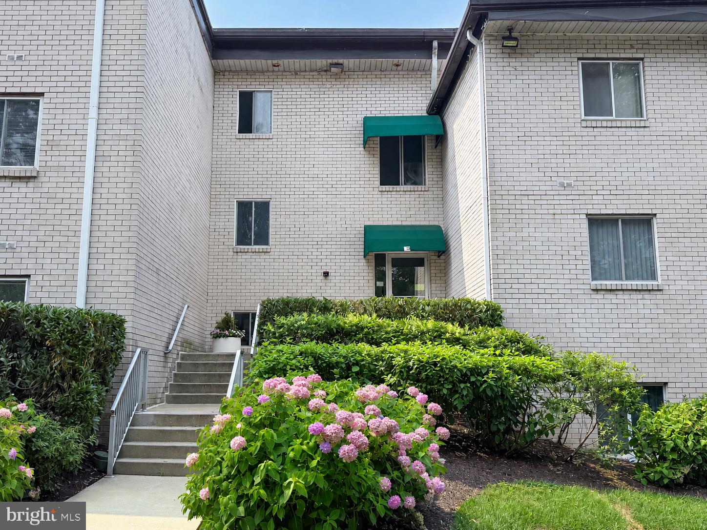 7 Rockford Road, Unit E2 Wilmington, DE 19806 - Photo 1 of 27