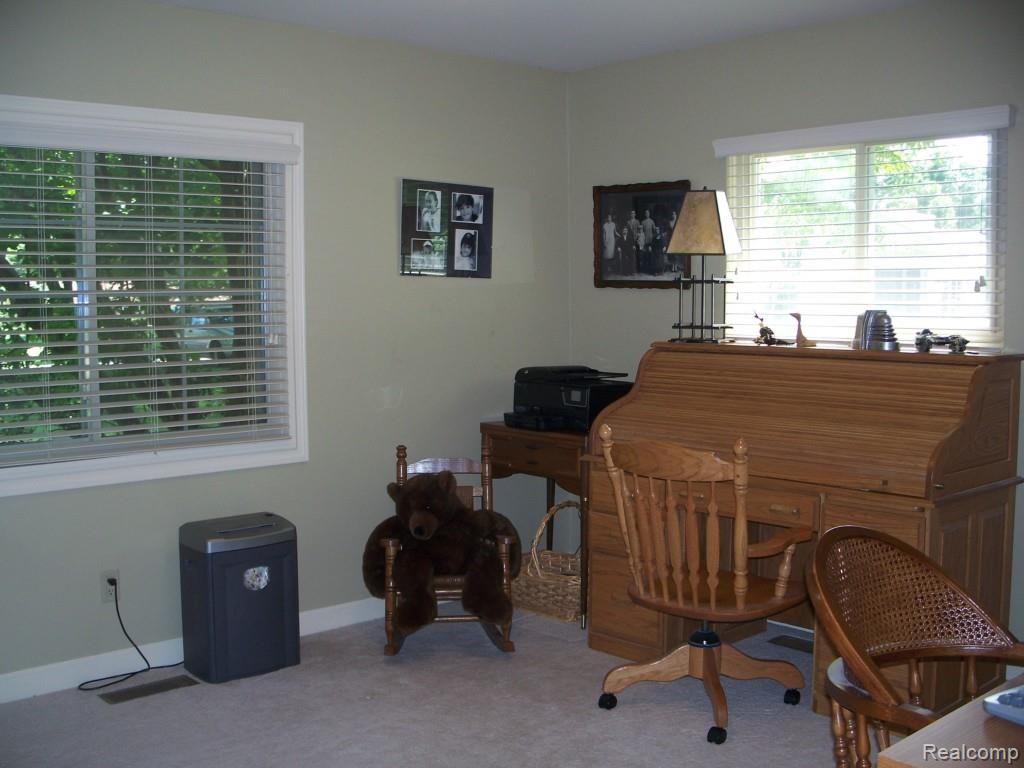 4718 Pickering Road Bloomfield Hills, MI 48301 - Photo 18 of 20 3rd Bedroom