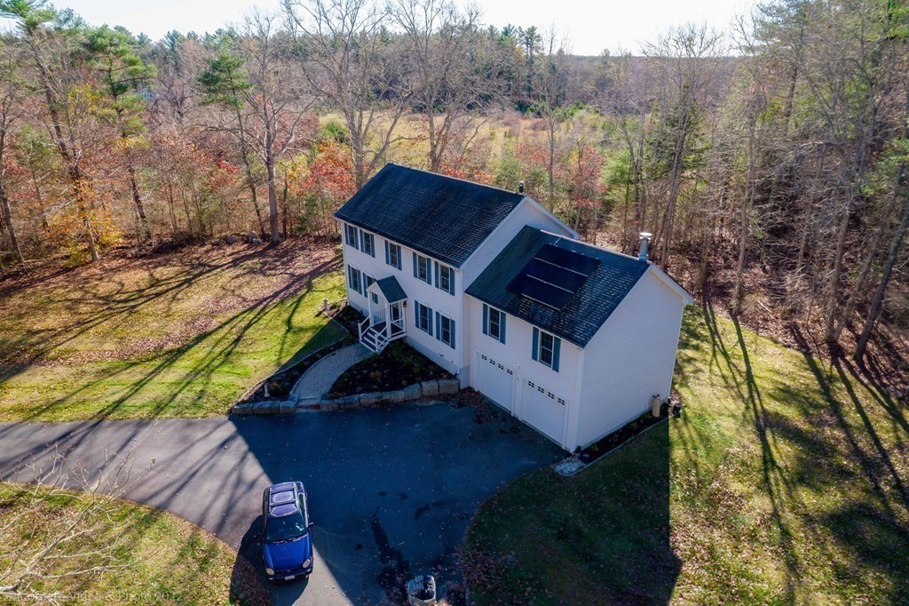 989 Walnut Plain Road Rochester, MA 02770 - Photo 10 of 41 a view of a yard in front of house