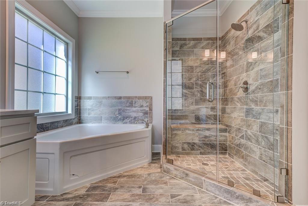 2273 Renaissance Lane High Point, NC 27262 - Photo 14 of 23 Gallery Image 14