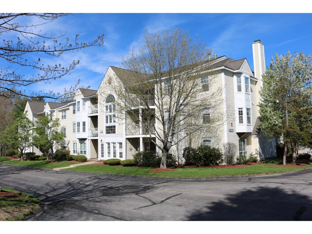 3 Galloway Road, Unit 28 Merrimack, NH 03054 - Photo 1 of 27