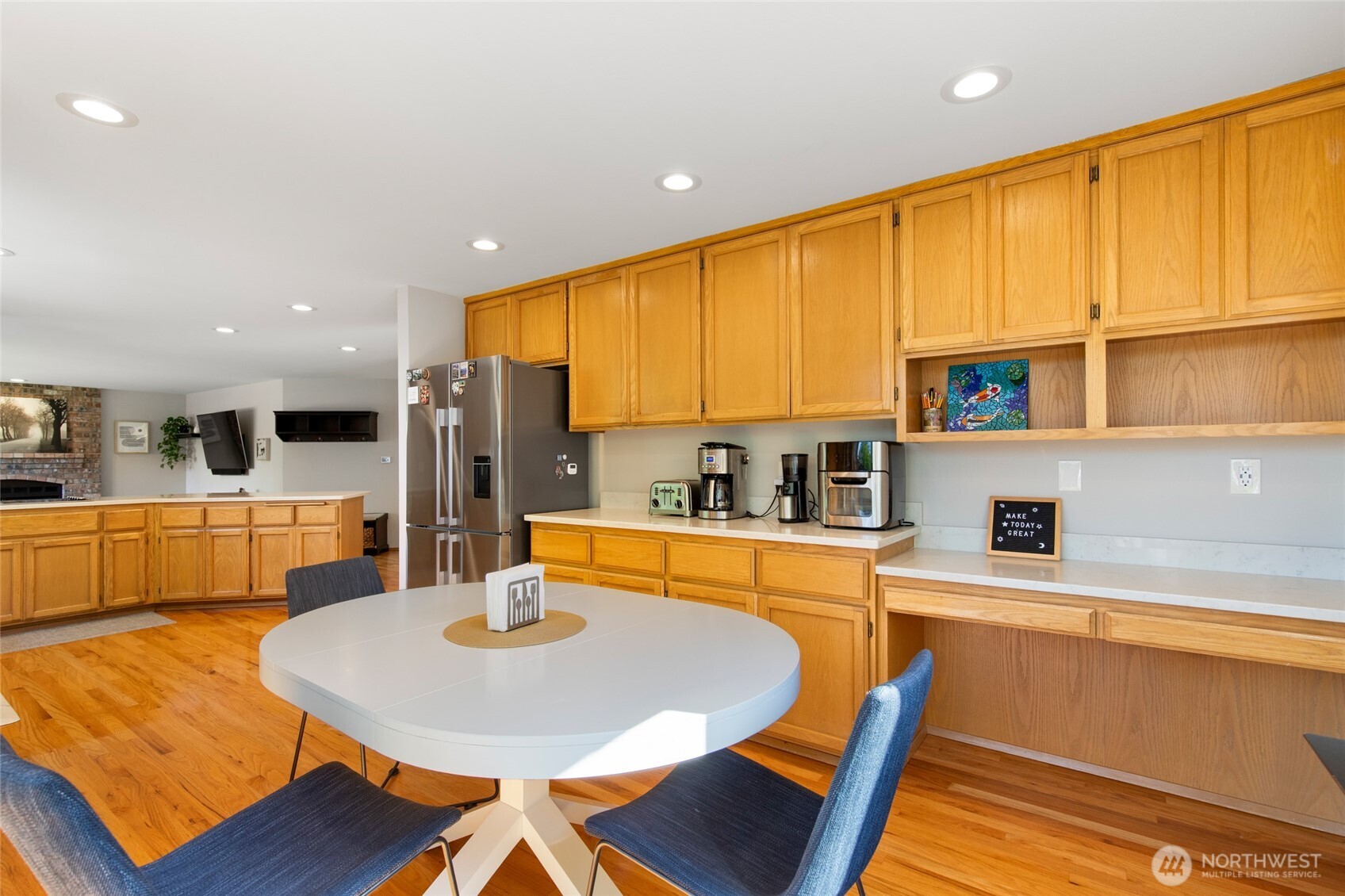 2423 240th Street Southeast Bothell, WA 98021 - Photo 11 of 40