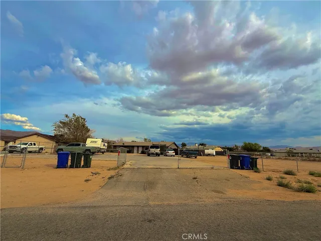 $410,000 | 13615 Pauhaska Road, Apple Valley, CA 92308