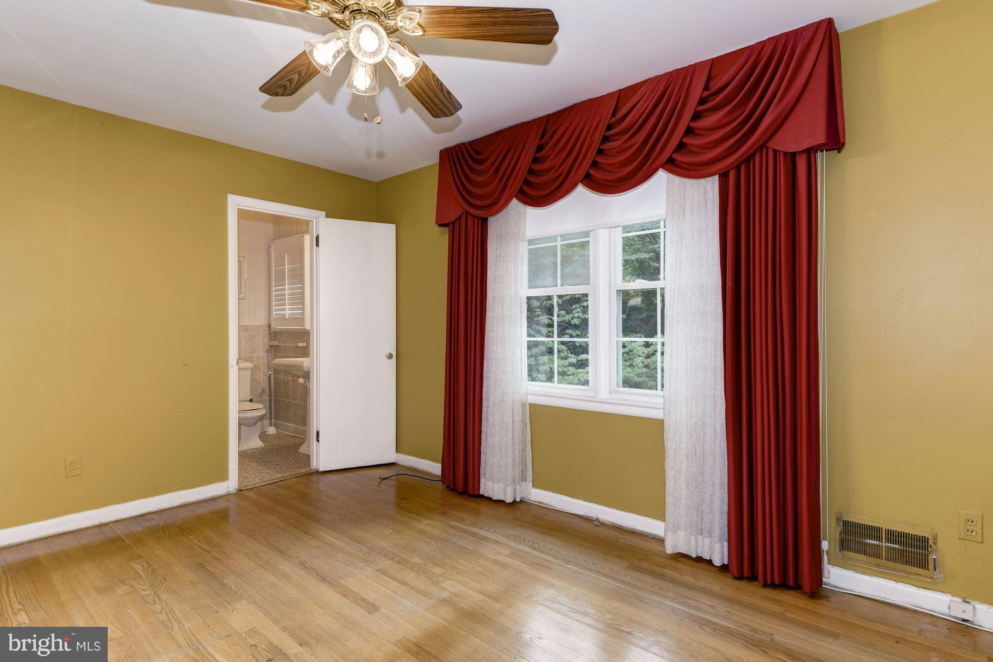 2124 Coleridge Drive Silver Spring, MD 20910 - Photo 11 of 18 Bedroom