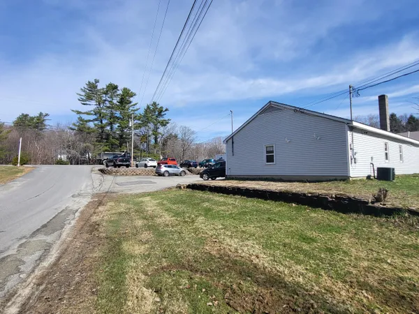 $399,900 | 454 Brunswick Avenue, Gardiner, ME 04345