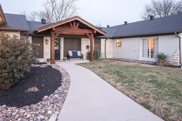 $1,100,000 | 2 Moonlight Trail, Lucas, TX 75002