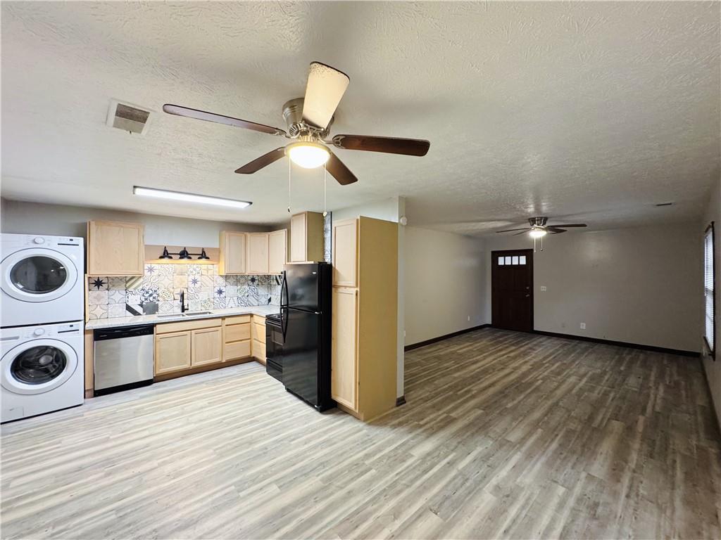 796 Wilson Circle Southwest Marietta, GA 30064 - Photo 3 of 20