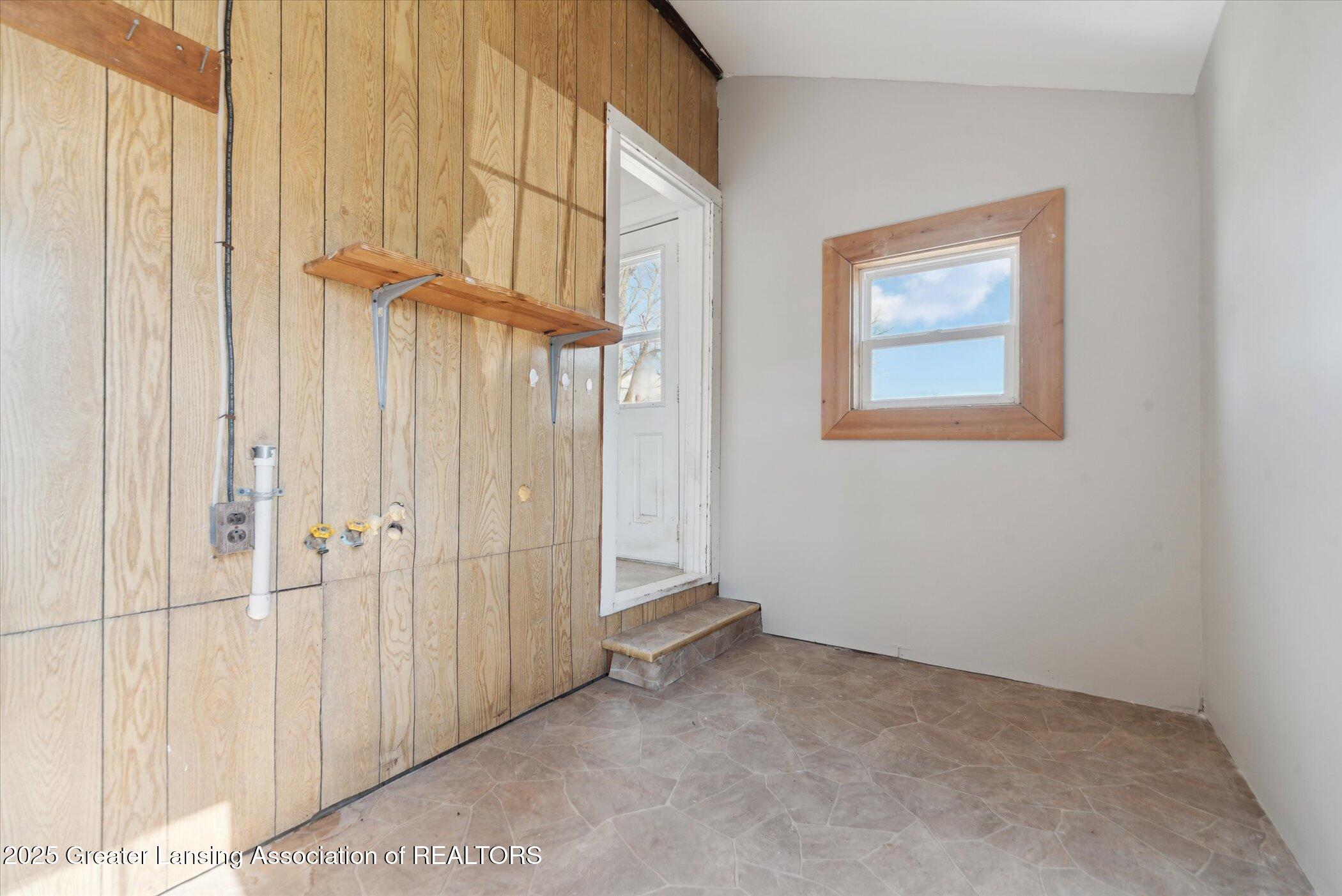 2614 East Walker Road St. Johns, MI 48879 - Photo 22 of 39 22-2614-E-Walker-Rd-St-Johns-MI-48879-Wi