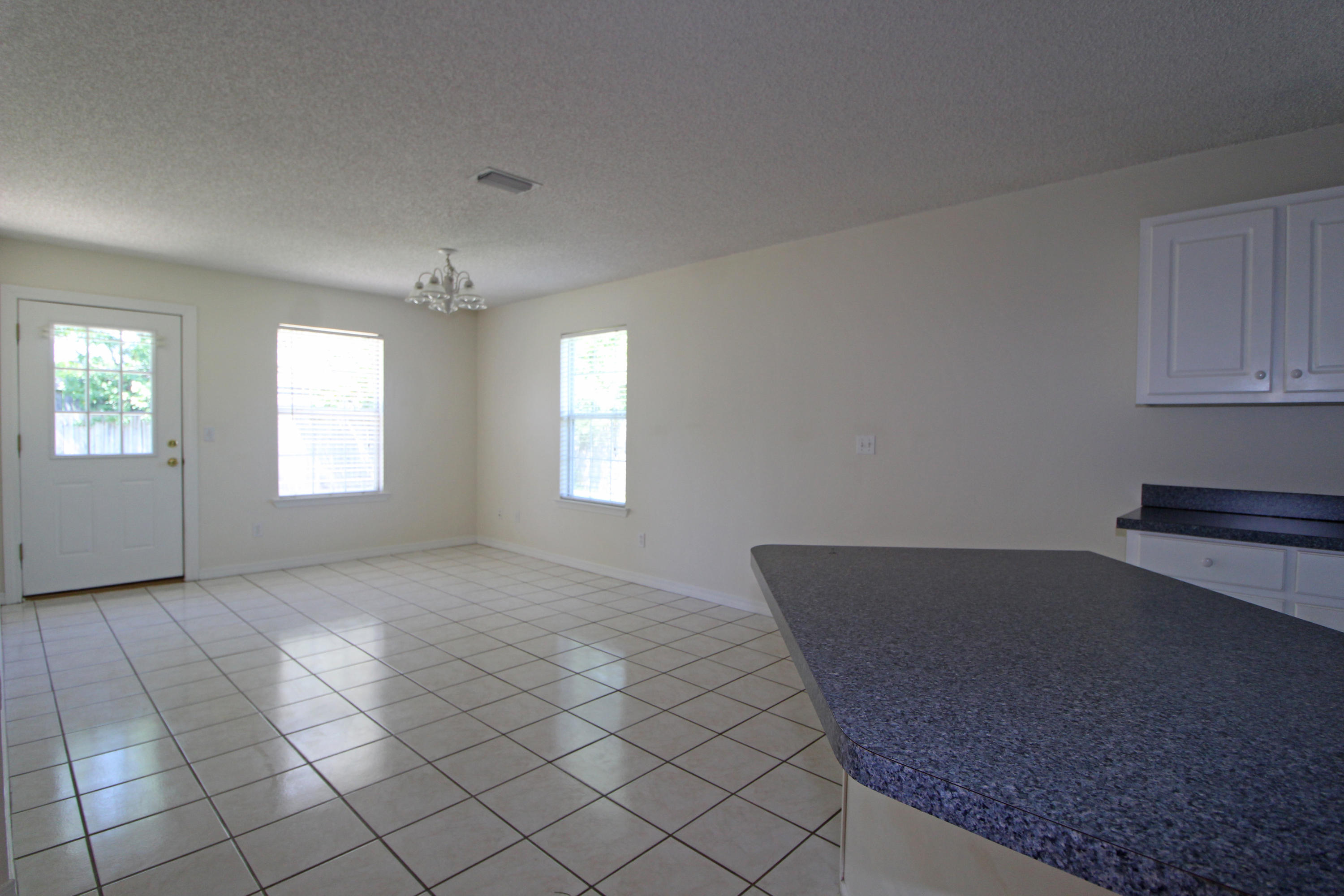 34 Cactus Road Mary Esther, FL 32569 - Photo 7 of 30 Dining Area