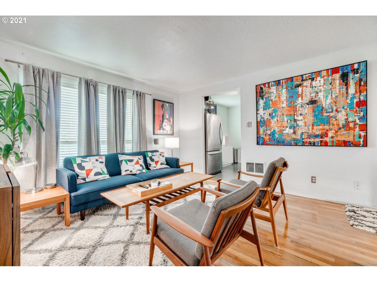 5219 Southwest View Point Terrace, Unit 1 Portland, OR 97239 - Photo 5 of 21 Gallery Image 5
