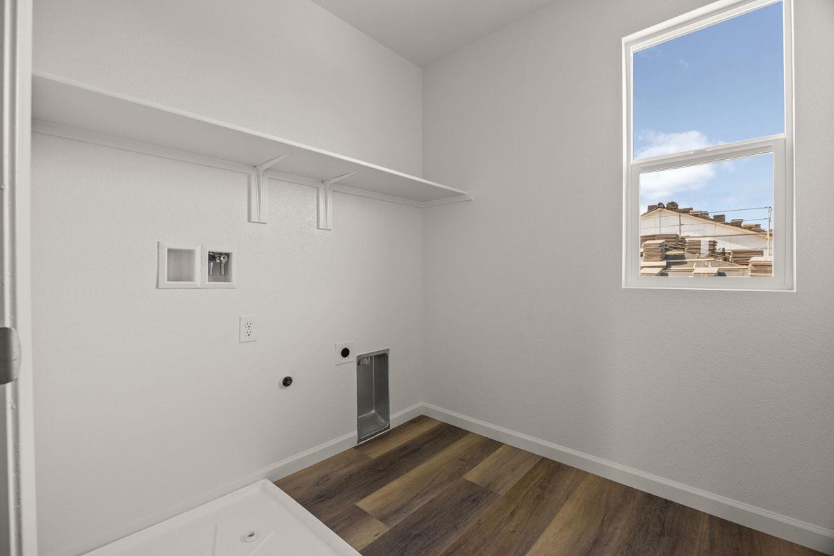 2318 East Loomis Road Stockton, CA 95205 - Photo 13 of 20 a view of utility room