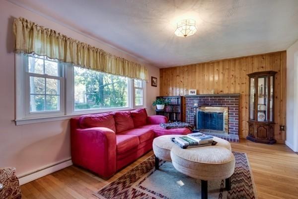 31 Pinecrest Road Holliston, MA 01746 - Photo 2 of 26 Gallery Image 2