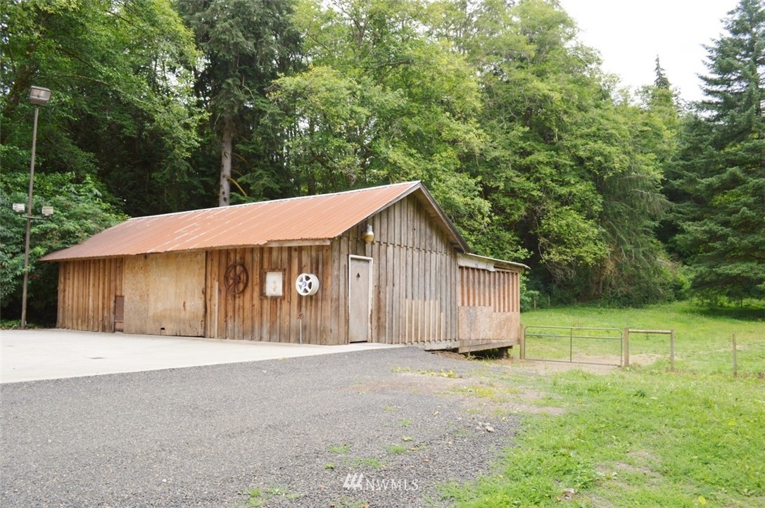 49 Leutz Road Aberdeen, WA 98520 - Photo 9 of 24 Gallery Image 9