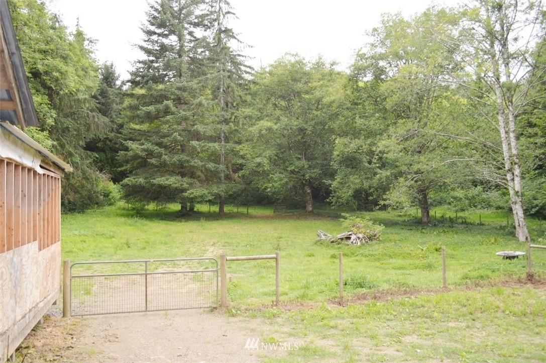 49 Leutz Road Aberdeen, WA 98520 - Photo 10 of 24 Gallery Image 10