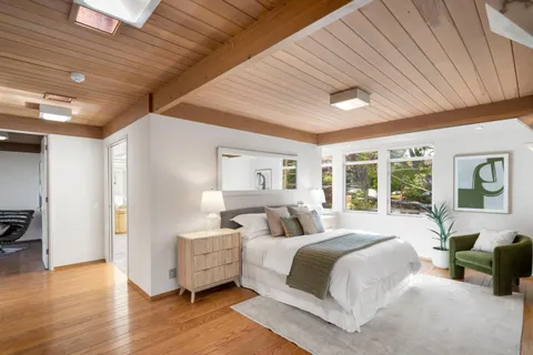 $4,995,000 | 51 Cragmont Way, Woodside, CA 94062