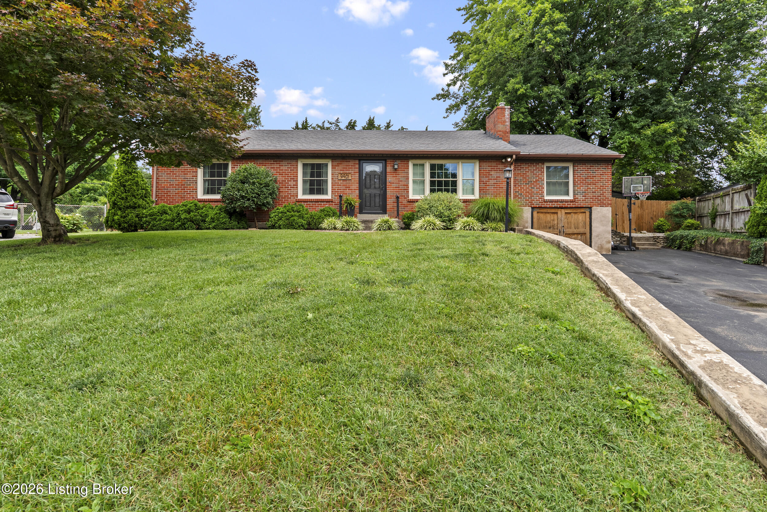 9901 Nanka Road Louisville, KY 40272 - Photo 1 of 66 dsc07751