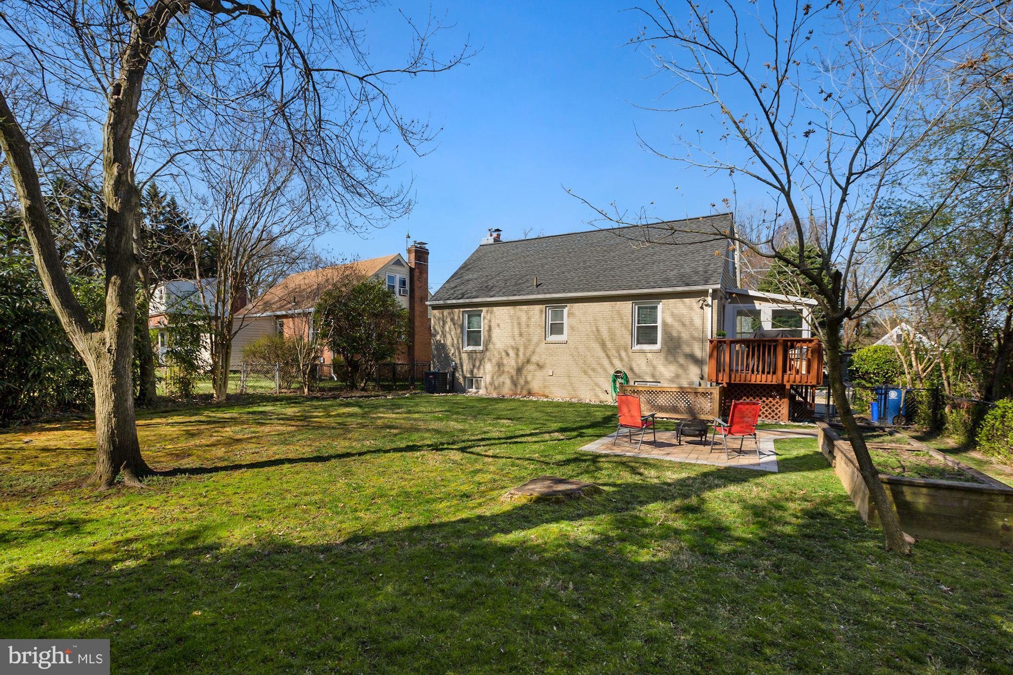 10211 Carson Place Silver Spring, MD 20901 - Photo 24 of 33 Level yard