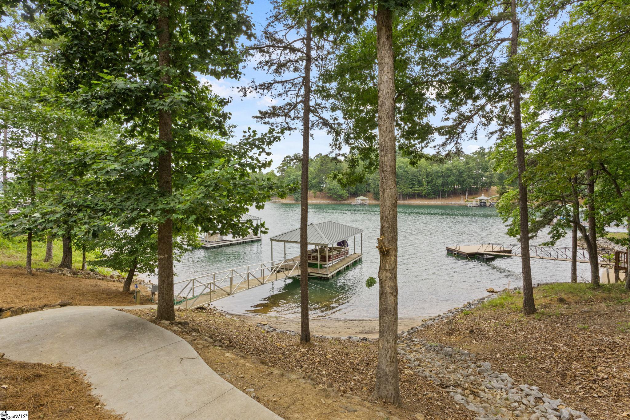 600 Coleridge Court Seneca, SC 29672 - Photo 3 of 50