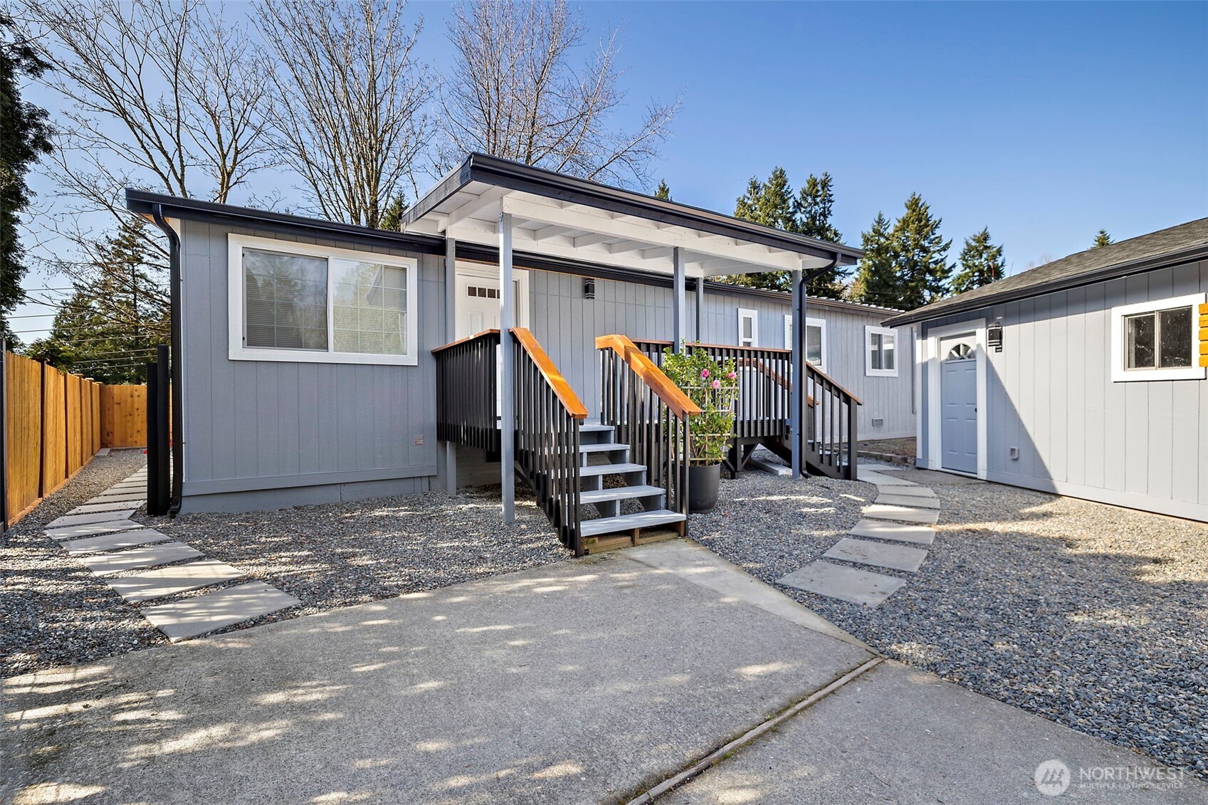 19309 127th Avenue Northeast Bothell, WA 98011 - Photo 3 of 35