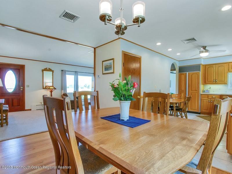 60 Five Points Road Colts Neck, NJ 07722 - Photo 8 of 37 a view of a dining room with furniture