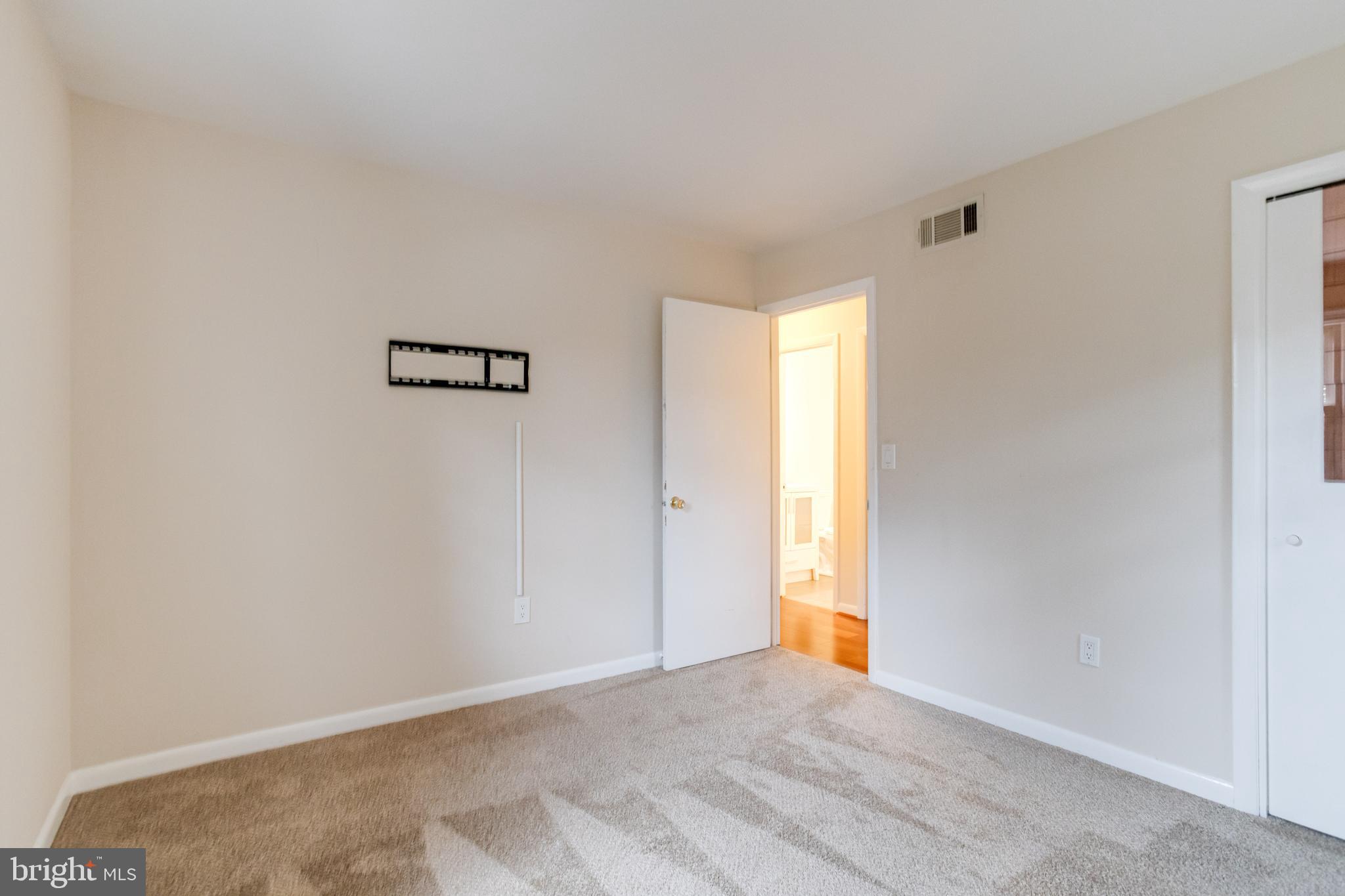 795 Windgate Drive Annapolis, MD 21409 - Photo 34 of 61 a view of an empty room with a window
