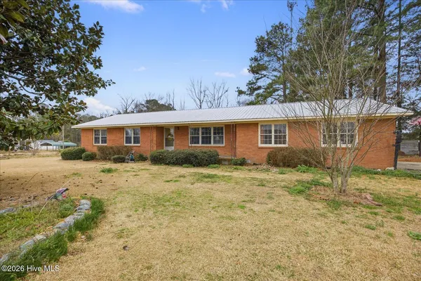 $218,000 | 118 Dogwood Lane, Pink Hill, NC 28572