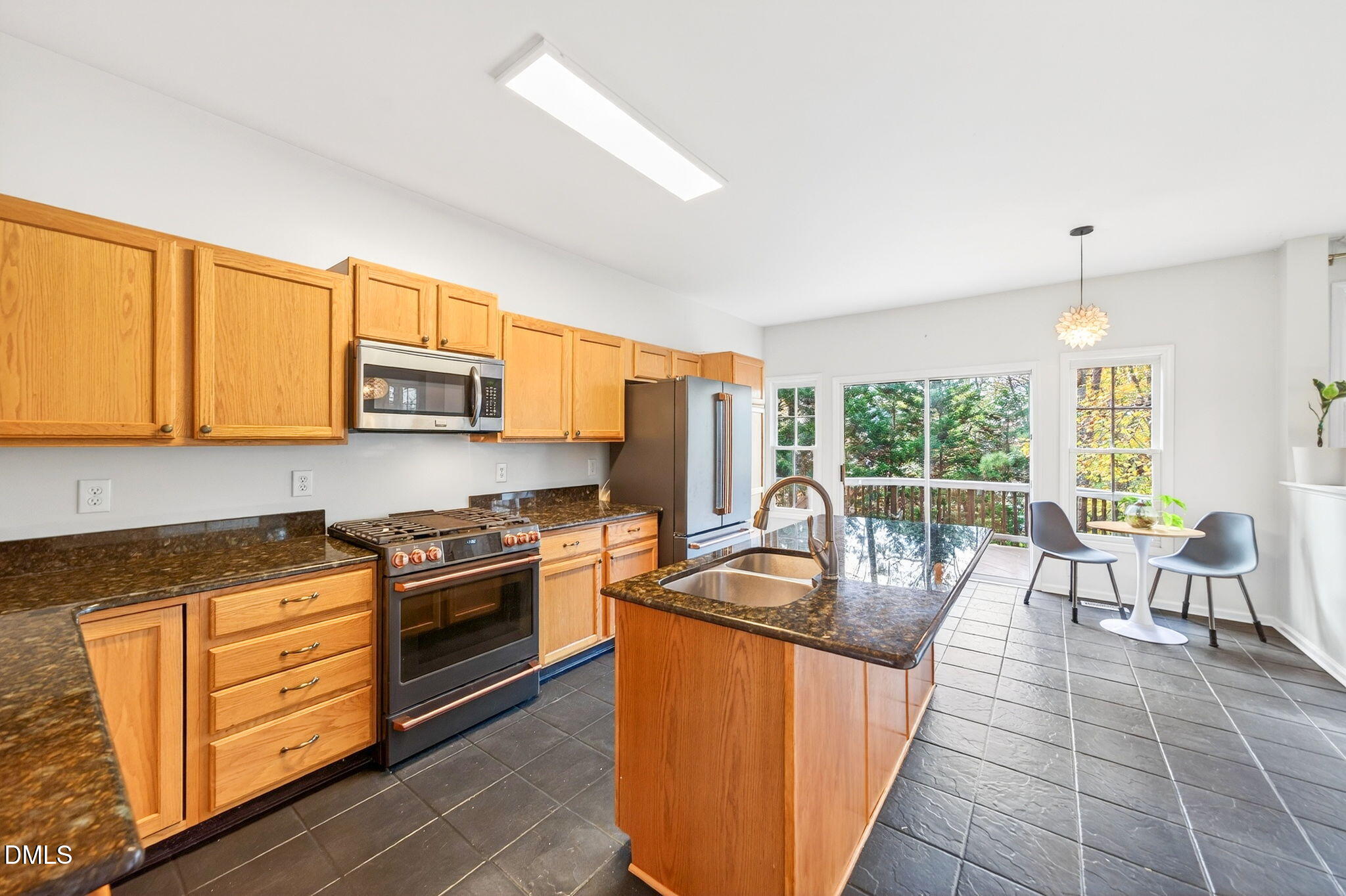 2120 Village Oaks Lane Raleigh, NC 27614 - Photo 17 of 51 37-web-or-mls-2120 Village Oaks (53 of